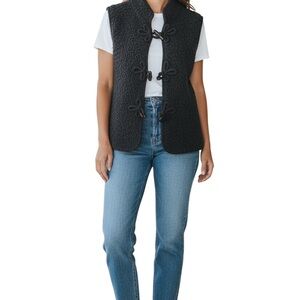 Escada Black Sleeveless Sweater